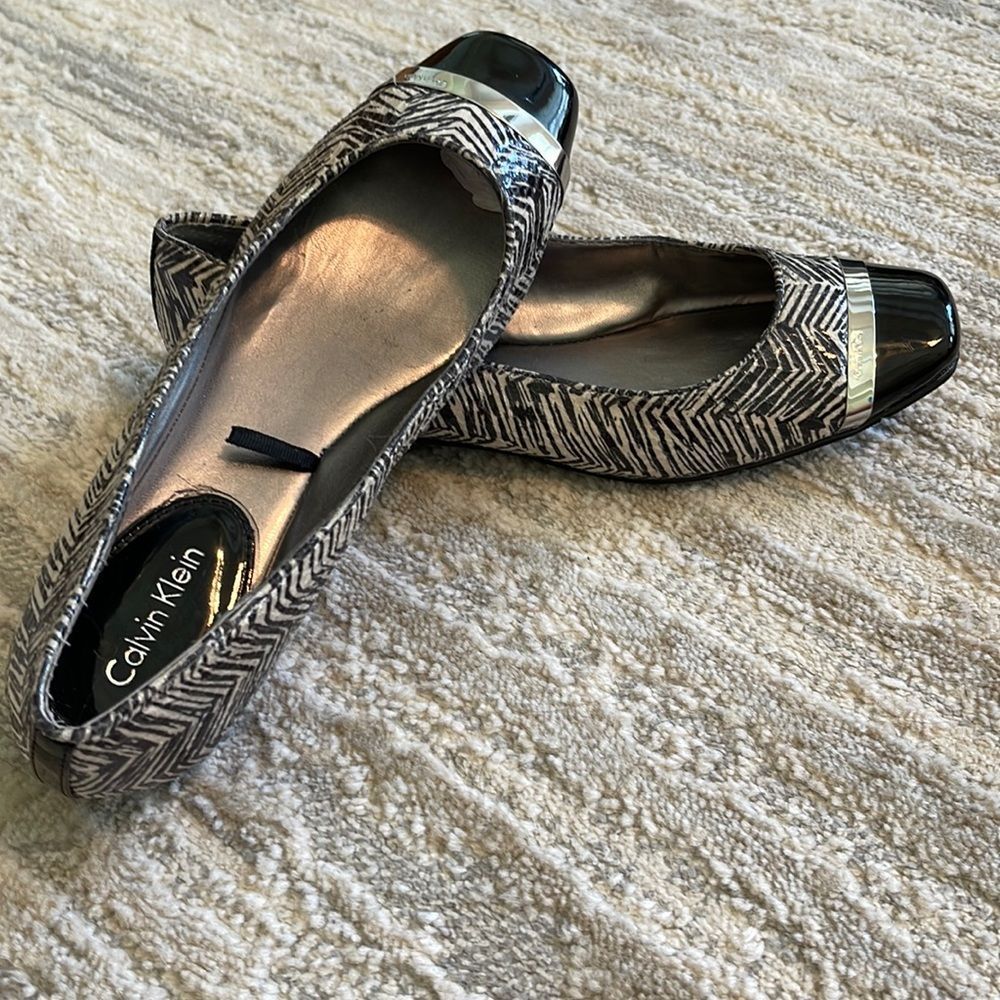 Calvin Klein Black and White Patterned Flats with Silver Accents